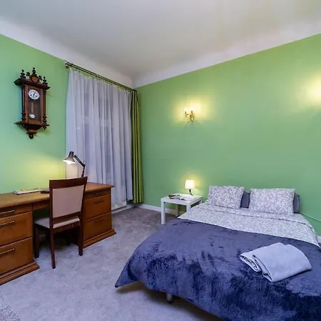 Centrs Sanctuary Apartment Riga